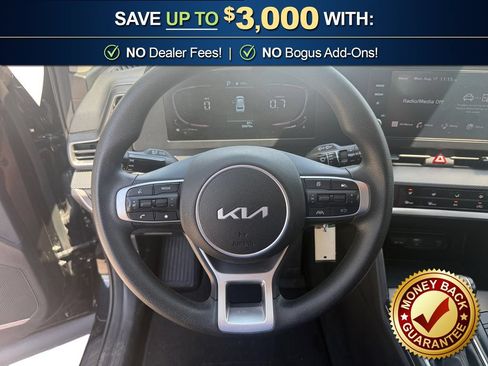 Used 2023 Kia Sportage LX FWD image 18