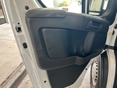 Used 2025 RAM ProMaster 2500 w/ Convenience Group FWD image 37