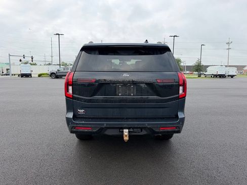 Used 2025 Ford Expedition Tremor AWD/4WD image 6