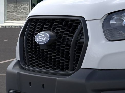 New 2026 Ford Transit 250 148 Medium Roof RWD image 17