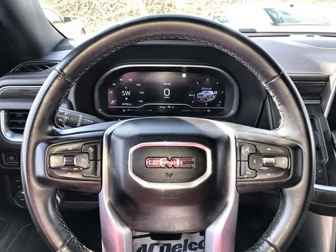 Used 2023 GMC Yukon SLT image 14