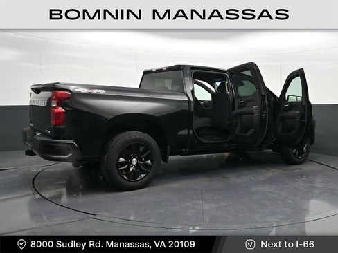 Used 2022 Chevrolet Silverado 1500 Custom image 37