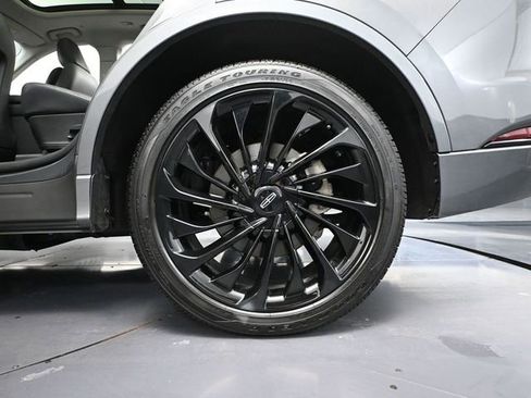 Used 2025 Lincoln Aviator Reserve w/ Jet Appearance Package image 14