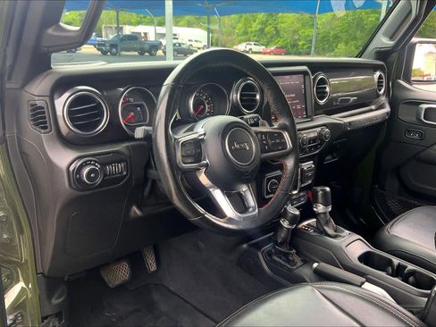 Used 2021 Jeep Wrangler Unlimited Rubicon w/ Trailer Tow Package AWD/4WD image 17