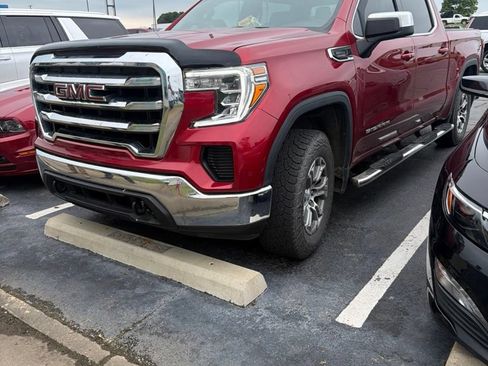 Used 2021 GMC Sierra 1500 SLE w/ Preferred Package AWD/4WD image 1