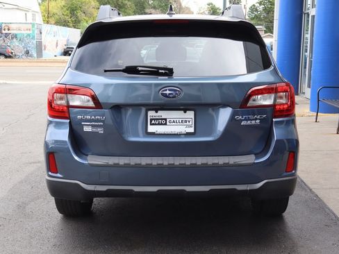 Used 2017 Subaru Outback 2.5i Limited w/ Popular Package #5 AWD/4WD image 4