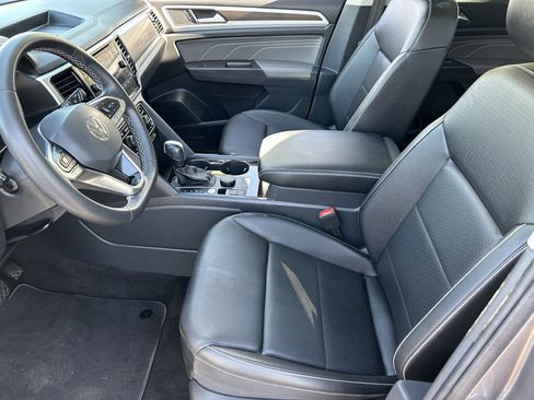 Used 2023 Volkswagen Atlas SE w/ Panoramic Sunroof Package AWD/4WD image 17