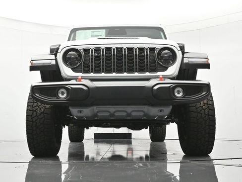 New 2026 Jeep Gladiator Mojave w/ Safety Group AWD/4WD image 37