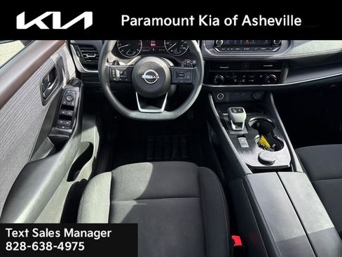 Used 2023 Nissan Rogue S image 22