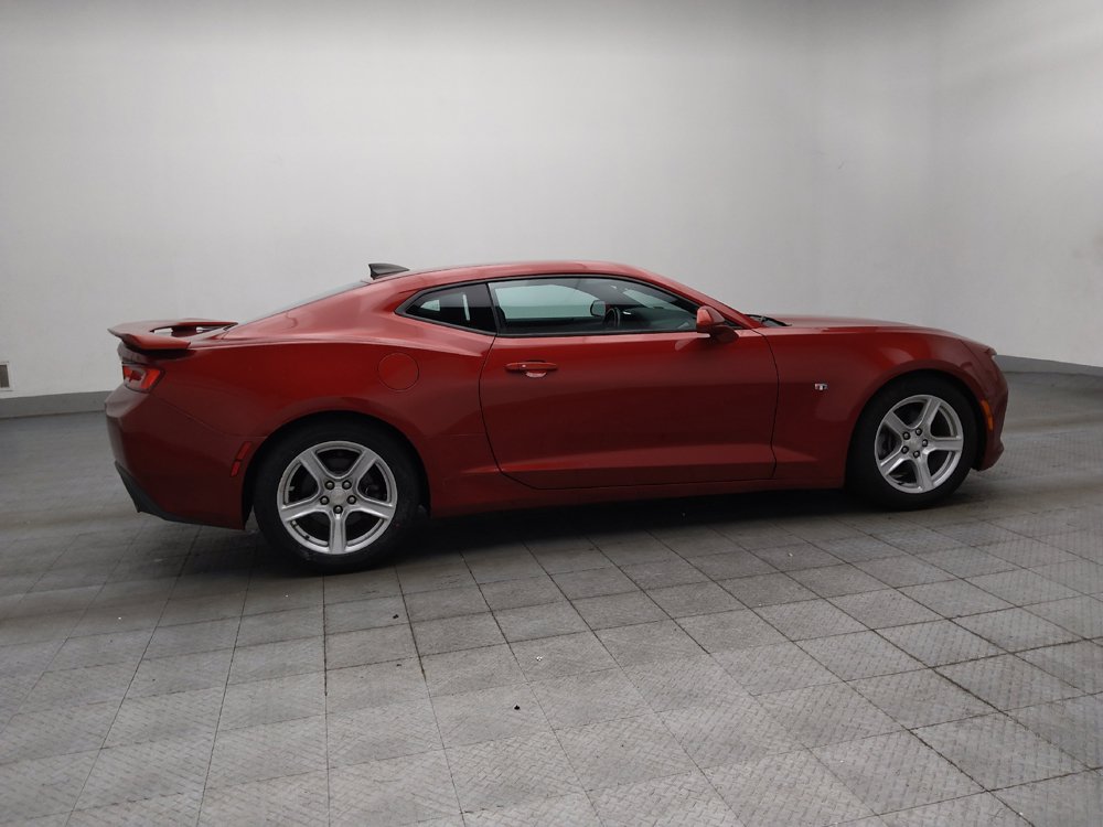 Used 2018 Chevrolet Camaro LT RWD image 10