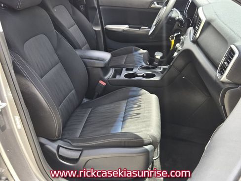 Used 2021 Kia Sportage LX FWD image 17
