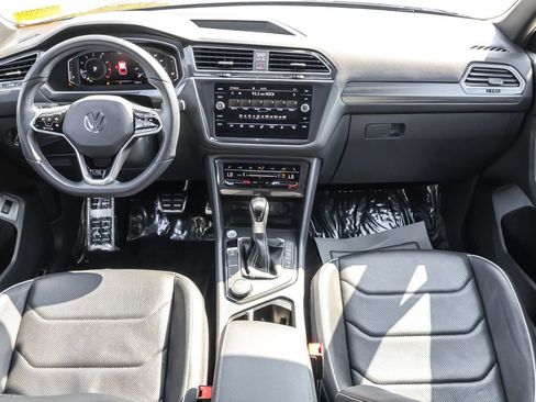 Used 2023 Volkswagen Tiguan SEL R-Line image 30