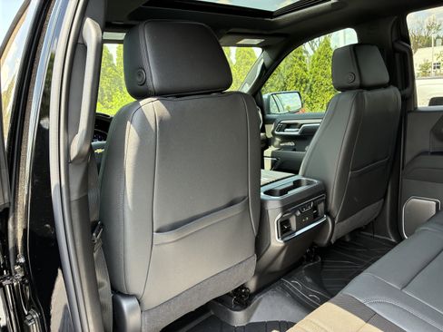 New 2026 Chevrolet Silverado 1500 High Country w/ High Country Premium Package AWD/4WD image 16