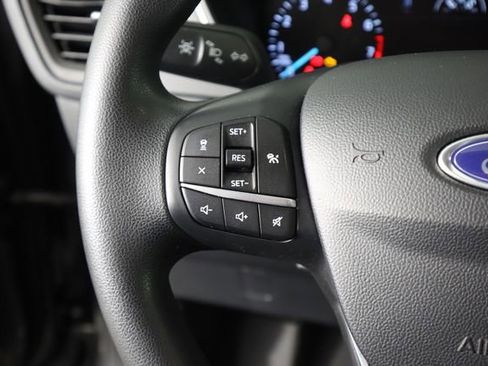 Used 2020 Ford Escape SE image 38