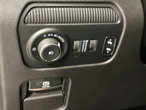 Used 2022 Jeep Wagoneer Series II image 19