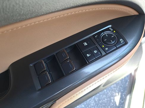 Used 2025 Lexus NX 250 FWD image 30