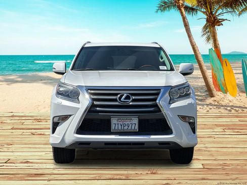 Used 2016 Lexus GX 460 w/ Premium Package AWD/4WD image 9