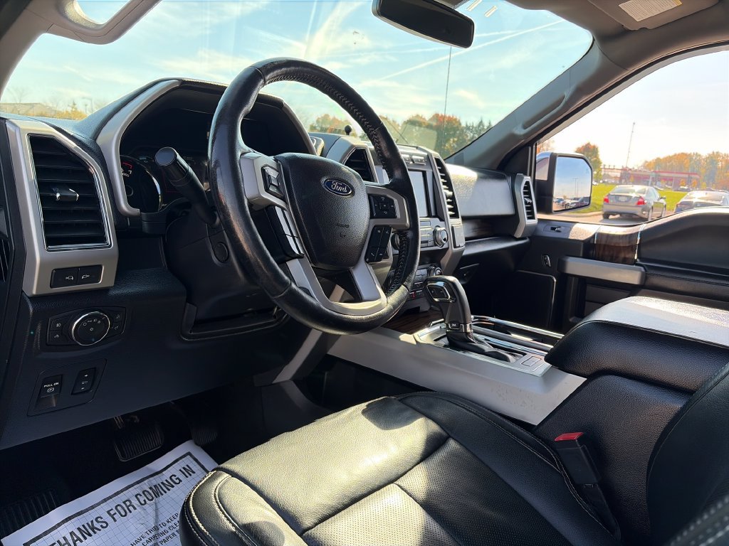 Used 2019 Ford F150 Lariat w/ Equipment Group 502A Luxury AWD/4WD image 15