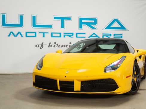 Used 2016 Ferrari 488 GTB RWD image 21