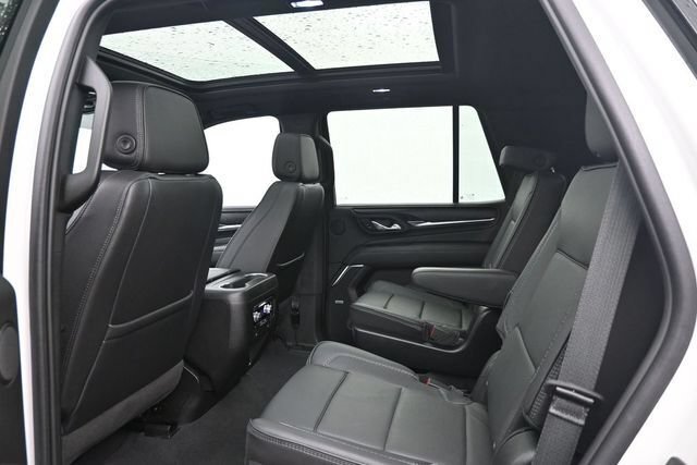 Used 2024 GMC Yukon Denali RWD image 16