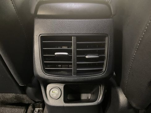 Used 2022 Kia Seltos SX w/ Sunroof Package image 17