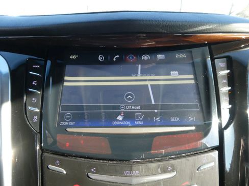 Used 2019 Cadillac Escalade ESV Luxury image 24