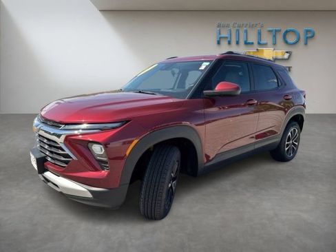 Used 2025 Chevrolet TrailBlazer LT AWD/4WD image 14