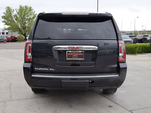 Used 2020 GMC Yukon XL Denali w/ Denali Ultimate Package image 5