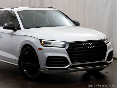 Used 2020 Audi SQ5 Premium Plus w/ Premium Plus Package AWD/4WD image 2