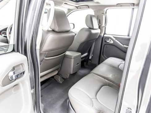 Used 2019 Nissan Frontier SL RWD image 31
