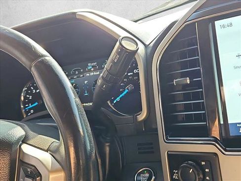 Used 2022 Ford F250 Lariat w/ Lariat Ultimate Package AWD/4WD image 12