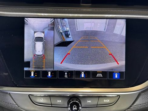 Used 2021 Buick Encore GX Select w/ Advanced Technology Package FWD image 32