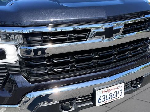 Used 2022 Chevrolet Silverado 1500 LT AWD/4WD image 28