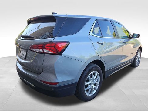 Used 2024 Chevrolet Equinox LT FWD image 5