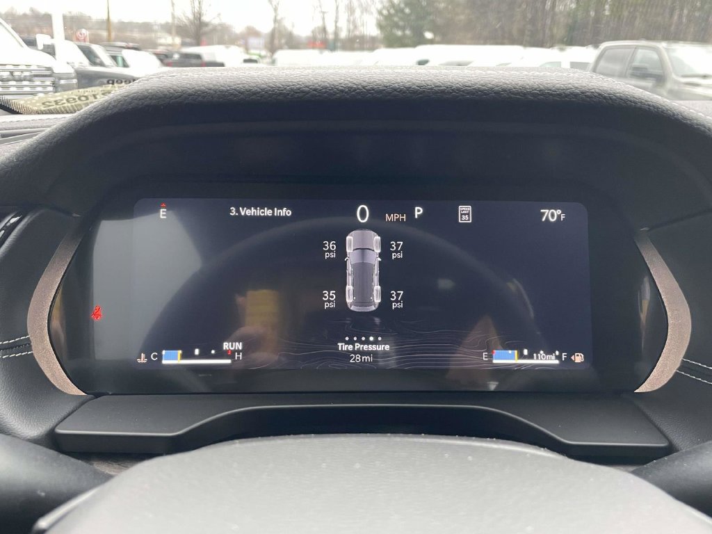New 2026 Jeep Grand Cherokee Limited w/ Luxury Tech Group II AWD/4WD image 28