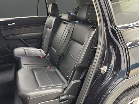 Used 2023 Volkswagen Atlas SE w/ Panoramic Sunroof Package image 24
