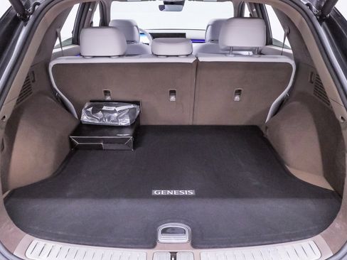 Certified 2026 Genesis GV70 2.5T Advanced image 25