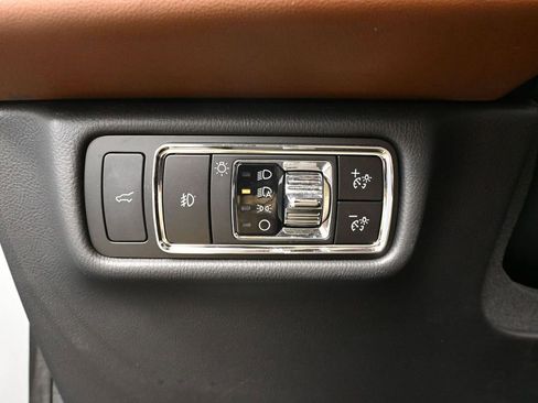 Used 2023 Lincoln Aviator Reserve w/ Equipment Group 201A image 34