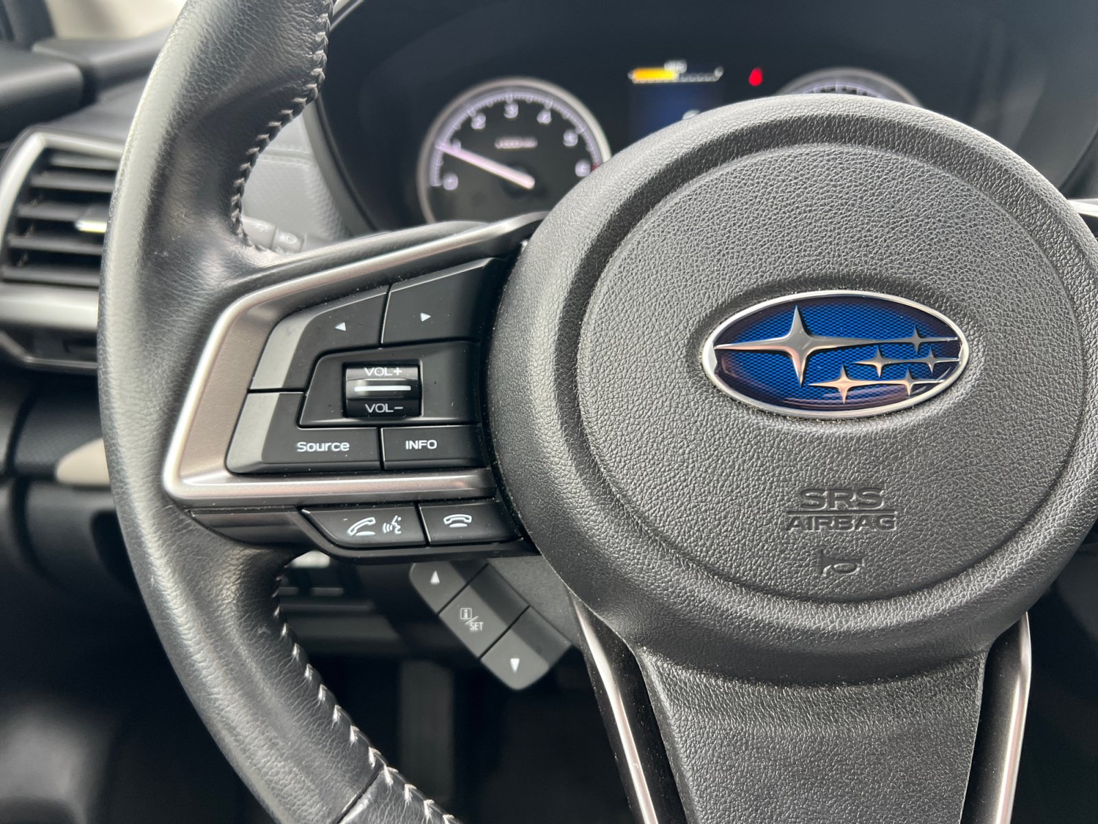 Used 2023 Subaru Forester Limited w/ Popular Package #2 AWD/4WD image 29