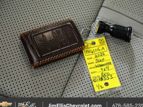 Used 2022 Jeep Wagoneer Series II w/ Premium Group I AWD/4WD image 40