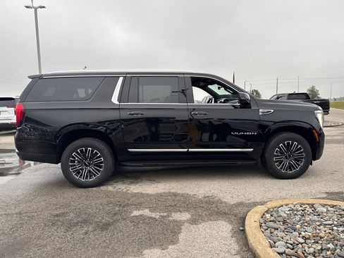 New 2026 GMC Yukon XL Elevation w/ Elevation Premium Package image 7