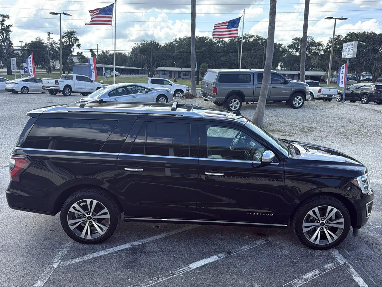 Used 2020 Ford Expedition Max Platinum RWD image 6