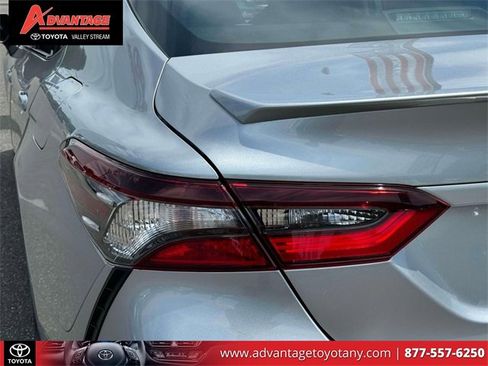 Used 2023 Toyota Camry SE image 13