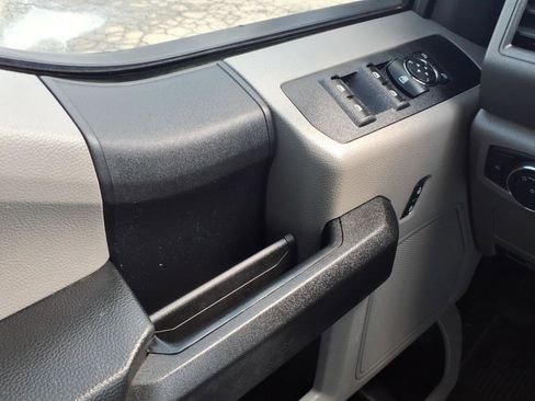 Used 2018 Ford F250 XL w/ STX Appearance Package image 14