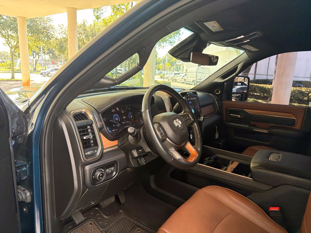 Used 2023 RAM 3500 Limited AWD/4WD image 7