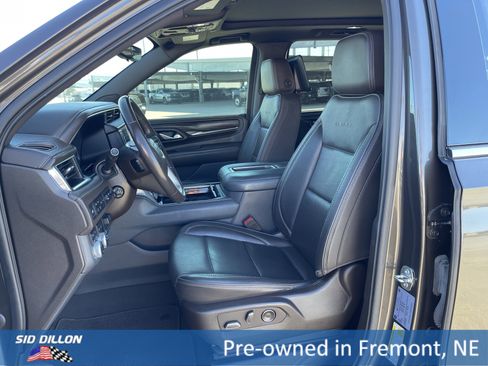 Used 2021 GMC Yukon XL Denali image 10