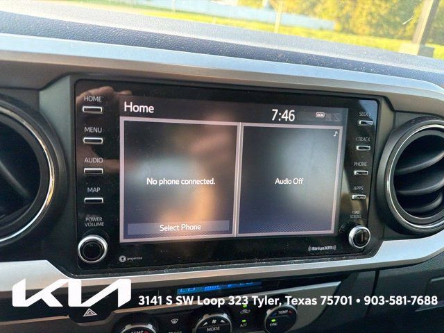 Used 2022 Toyota Tacoma SR5 RWD image 18