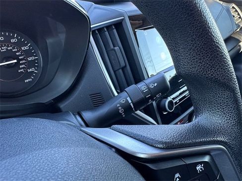 Used 2022 Subaru Crosstrek 2.0i image 25