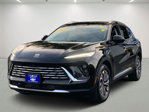 Used 2024 Buick Envision Preferred image 2