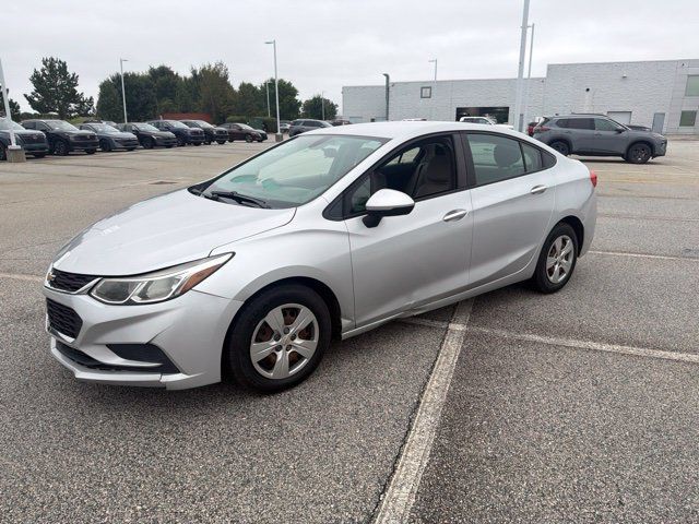 Used 2017 Chevrolet Cruze LS FWD image 22